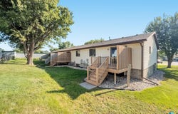 1505 E Cedar Cir, Brandon, SD 57005
