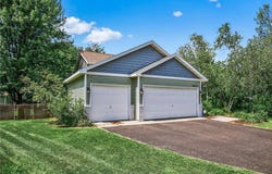 7671 31st Street Plaza, Oakdale, MN 55128