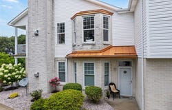 226 Adams Pointe Blvd, Adams Twp, PA 16046