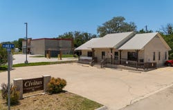 408 N Key Ave, Lampasas, TX 76550