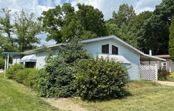 2611 Skylark St, Rochester Hills, MI 48309
