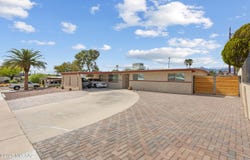 8425 E Hawthorne Street, Tucson, AZ 85710