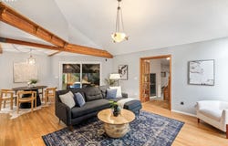 10097 SW WOODARD LN, Portland, OR 97223