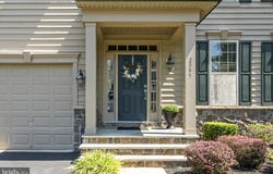 2055 SQUARE TILLER Mews, WOODBRIDGE, VA 22191