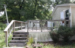 5642 Puddles Lane, Malone, FL 32423
