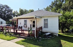 208 W Clay Street, Osceola, IA 50213