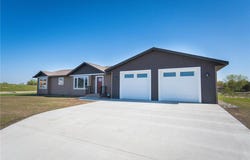 352 Halfaday Drive, Sauk Centre, MN 56378