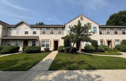 19 FOXGLOVE Drive, DELRAN, NJ 08075