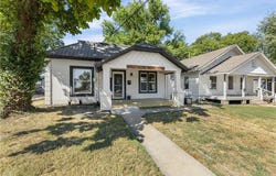 726 Pacific Avenue, Osawatomie, KS 66064