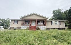 34 Lawrence Drive, Ringgold, GA 30736