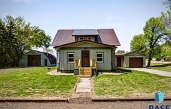 23301 448th Ave, Madison, SD 57042