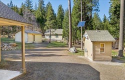 5022 Elderberry Dr, Weed, CA 96094
