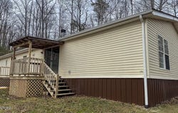 135 Harold Brooks Lane, Oneida, TN 37841