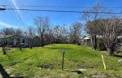 1110 S Catherine Street, Terrell, TX 75160