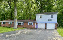 206 Windemere Road, West Terre Haute, IN 47885