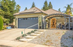 4002 E Willow Avenue, Visalia, CA 93292