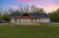 8329 Oakville Waltz Road, Belleville, MI 48111