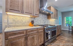 10 Strawberry Field, Camdenton, MO 65020