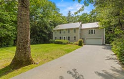 4 River Meadow Circle, Standish, ME 04085