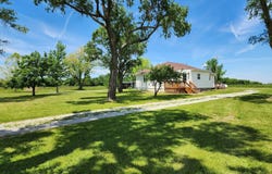 208 NW 10th Road, Lamar, MO 64759