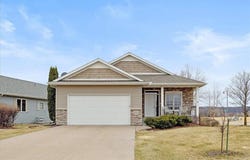 1001 Harvest Way, Lake City, MN 55041