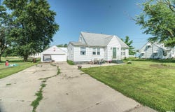 19175 ELSTON Road, Fulton, IL 61252
