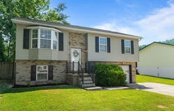 3 Whispering Pines Ct, Huntington, WV 25704