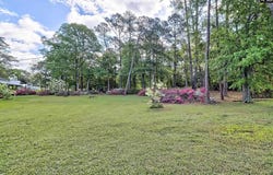 26 Hartford Heights Street, Newberry, SC 29108