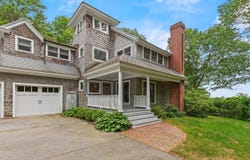 89 Schooner Ridge Road, Cumberland, ME 04110