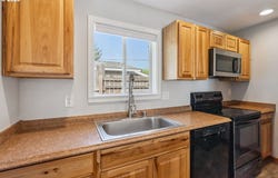 417 GERTRUDE DR, Dallesport, WA 98617