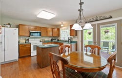 348 Treetop Dr, Cecil, PA 15317