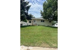 607 S 12th Street, Marshalltown, IA 50158