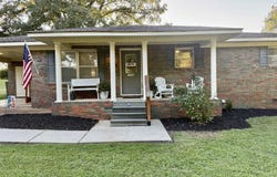 1206 Cossey Dr, Tuscumbia, AL 35674