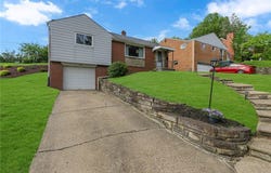 1520 Worcester Dr, PA 15243