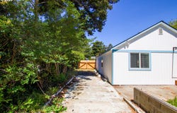 1860 30TH St, Florence, OR 97439