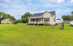 907 Sycamore Avenue, Kinston, NC 28504