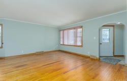 27 N 9th Avenue, Iron River, MI 49935
