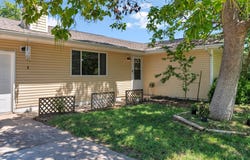 5902 W Franklin St, Wichita, KS 67212