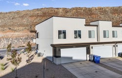 1743 S Wahweap Way, Washington, UT 84780