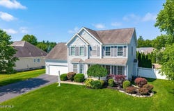 33 Milltowne Road, Bethlehem, NY 12077