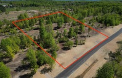1029 E Solaris Way, Maple City, MI 49664
