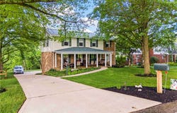44 Stonehenge Dr, South Strabane, PA 15301