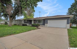2110 E 2nd Street, Fremont, NE 68025