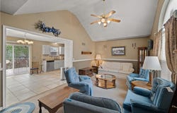 209 E 21st Terrace, Kearney, MO 64060