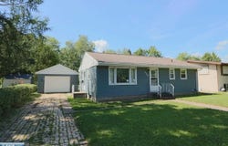 313 S 2nd St E, Aurora, MN 55705