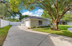 2024 FLAMING ARROW COURT, FERN PARK, FL 32730