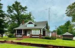 214 4th St., Carmi, IL 62821