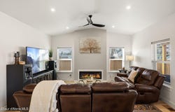 1667 Irvine Way, Sandpoint, ID 83864