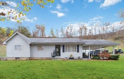 989 East State Highway 1376, East Bernstadt, KY 40729