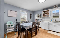 1860 E Division Street, Bolivar, MO 65613